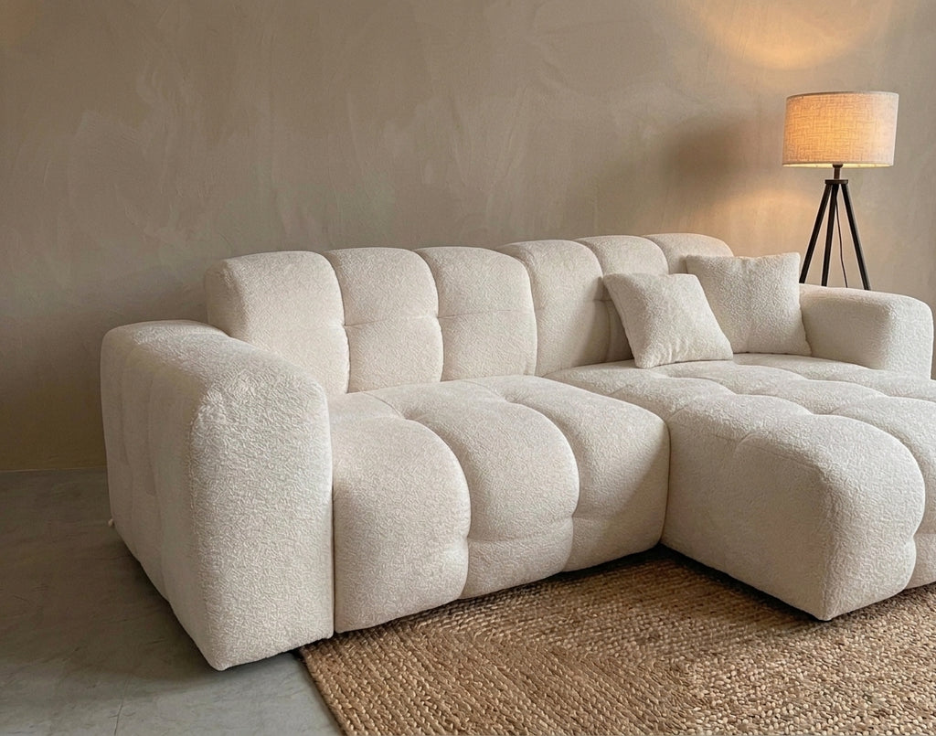 Nieuw! Premium Interiors - Crème hoekbank fluweel