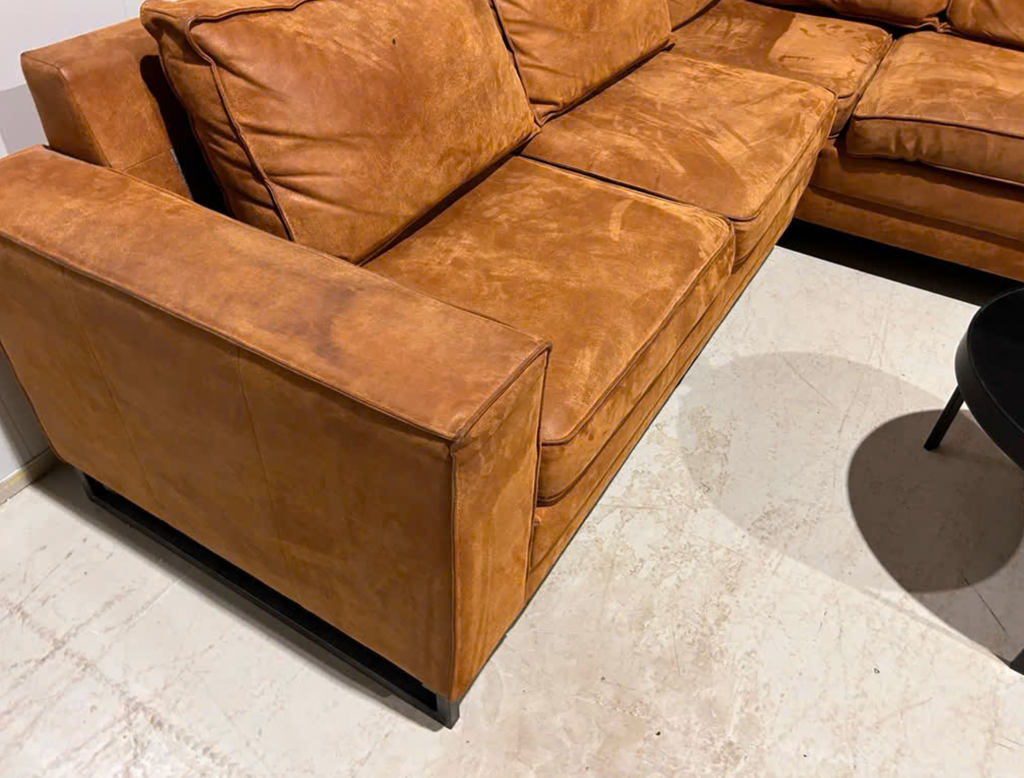 Prachtige cognac hoekbank